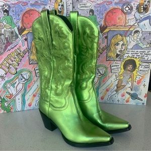 Jeffrey Campbell Dagget Boot in Green